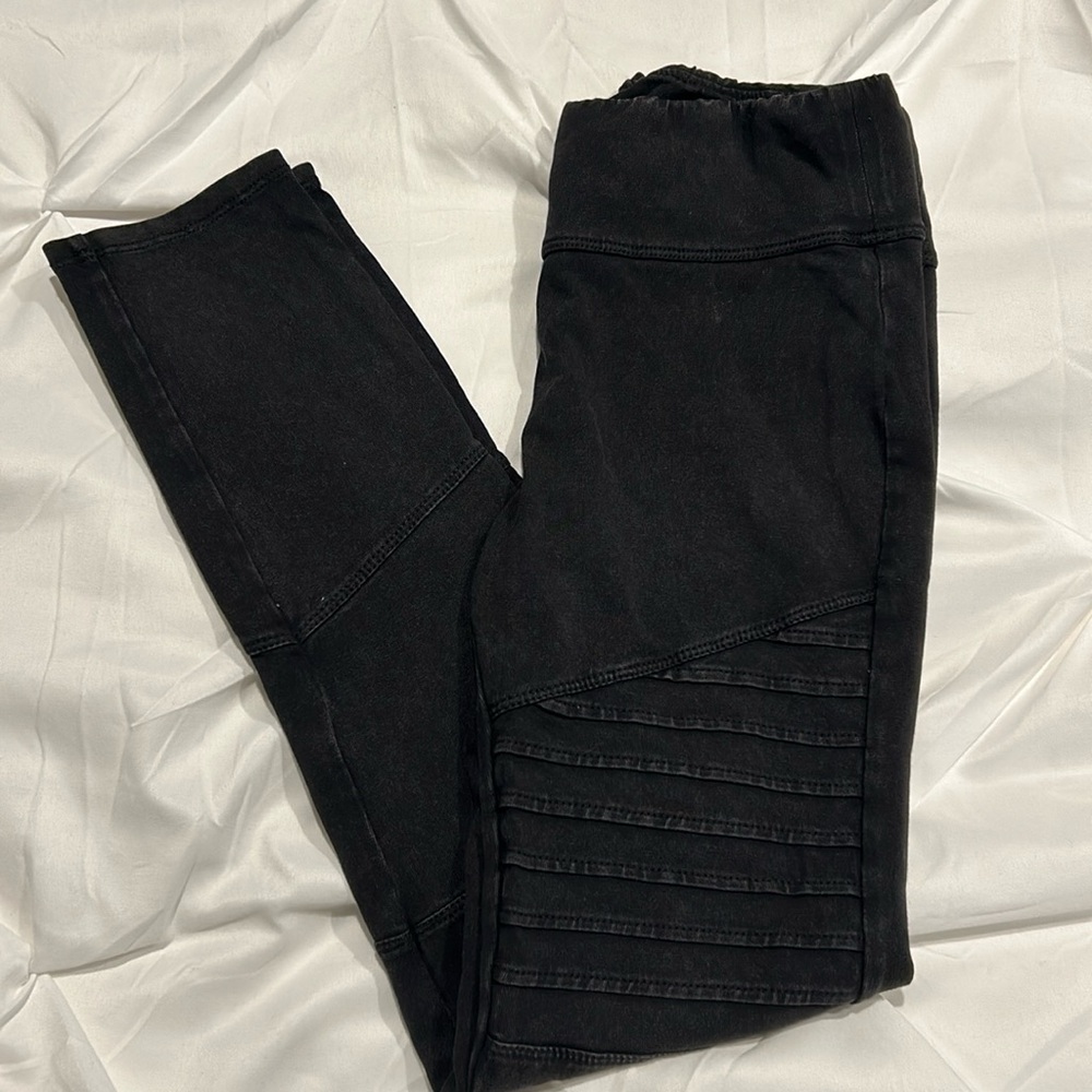 Black moto leggings